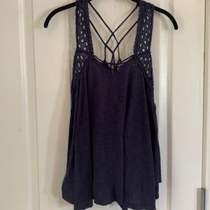 ILLA-ILLA Navy Blue Crouched tank top